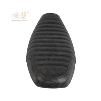 The Sella Slim Short leather seat for the Triumph Liquid Cooled Twins